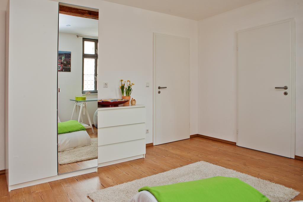 Privatzimmer Othmarsweg Naumburg  Exteriör bild